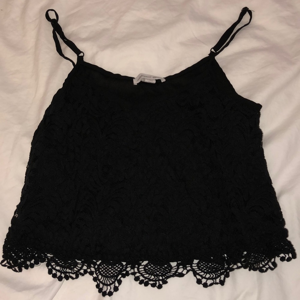 Black lace cropped strappy top.